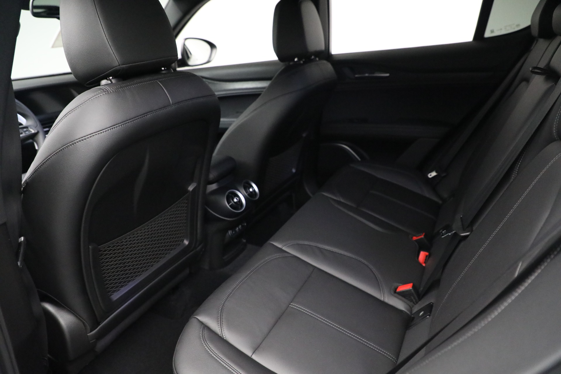New 2022 Alfa Romeo Stelvio Sprint | St. Petersburg, FL