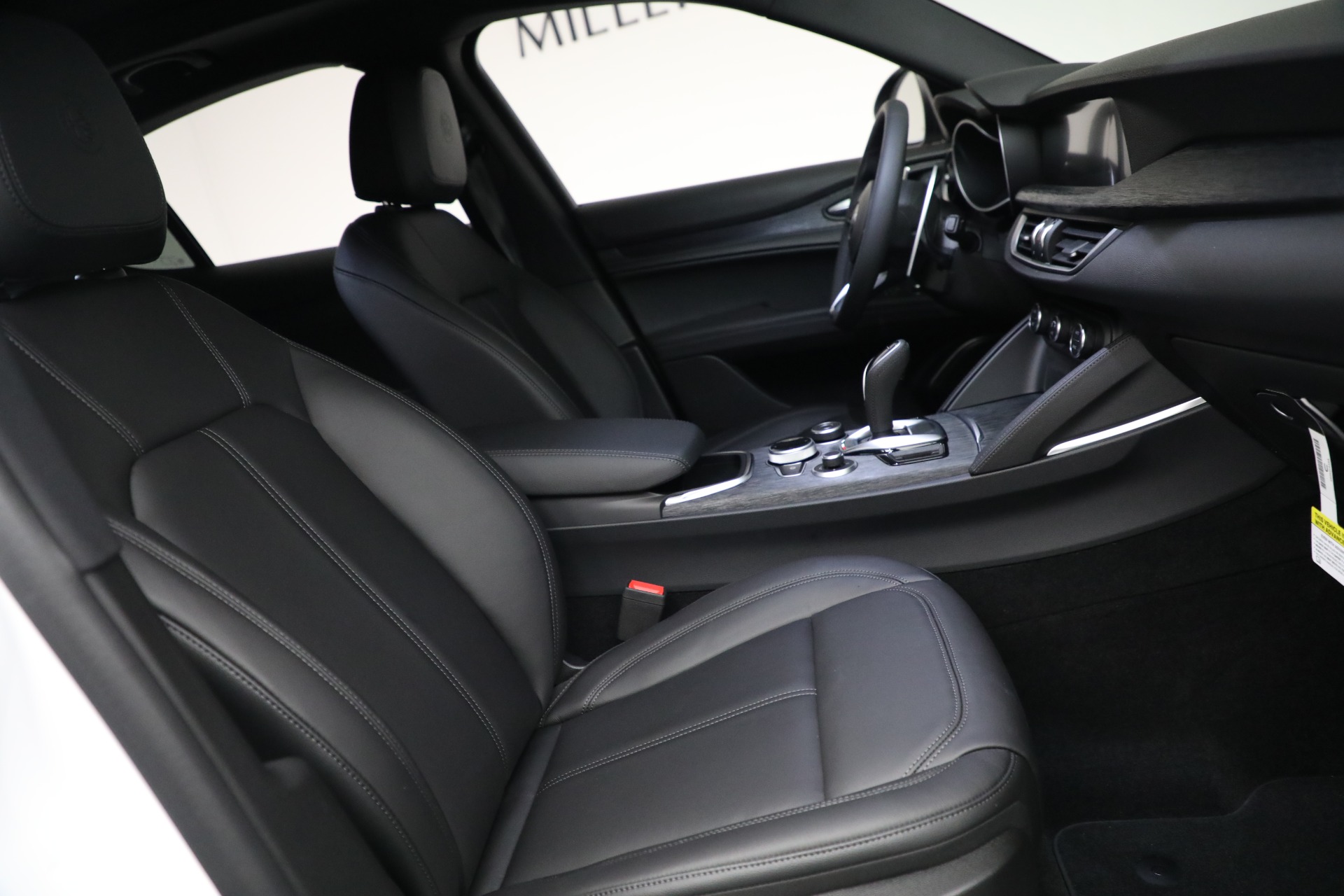 New 2022 Alfa Romeo Stelvio Sprint | St. Petersburg, FL
