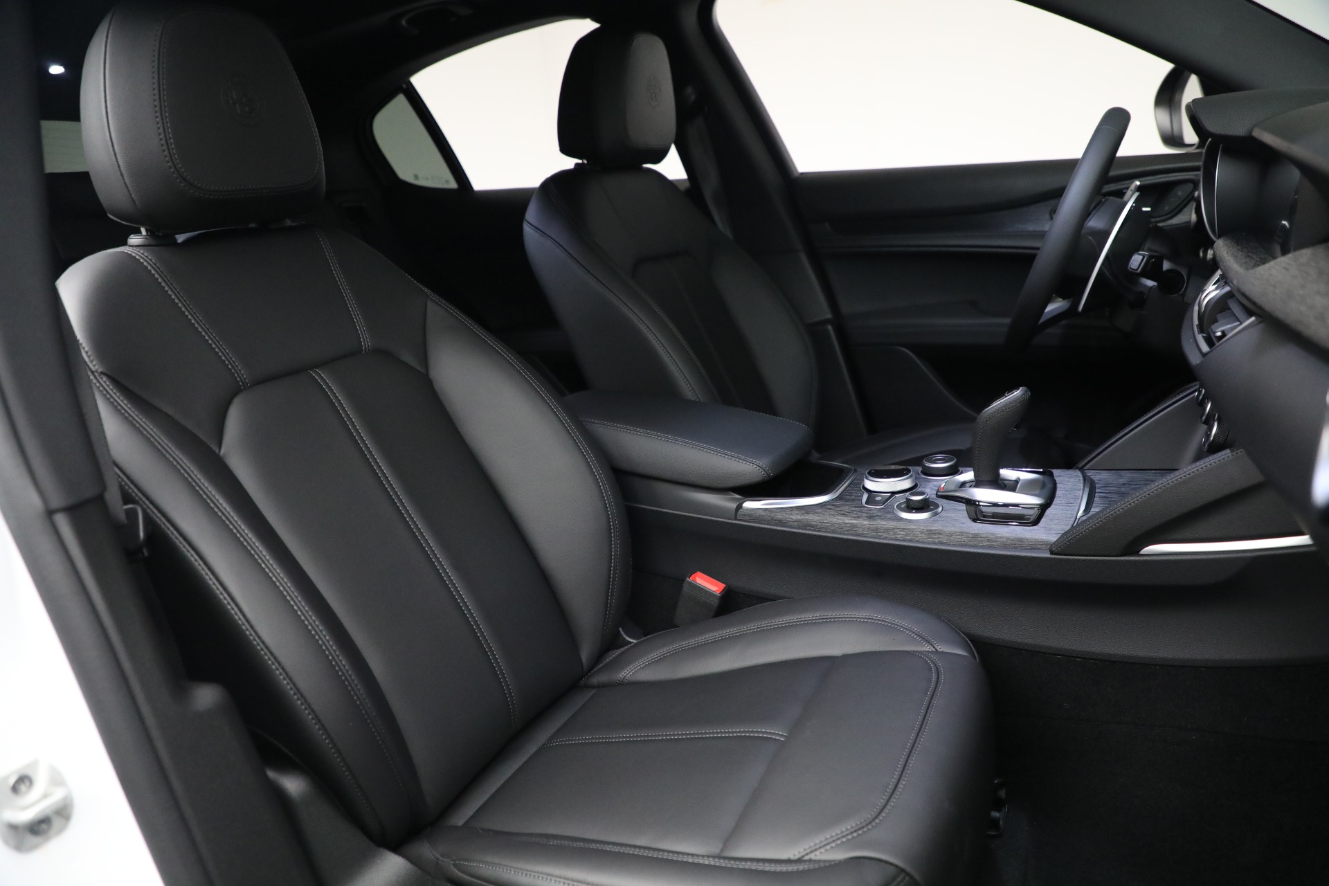 New 2022 Alfa Romeo Stelvio Sprint | St. Petersburg, FL