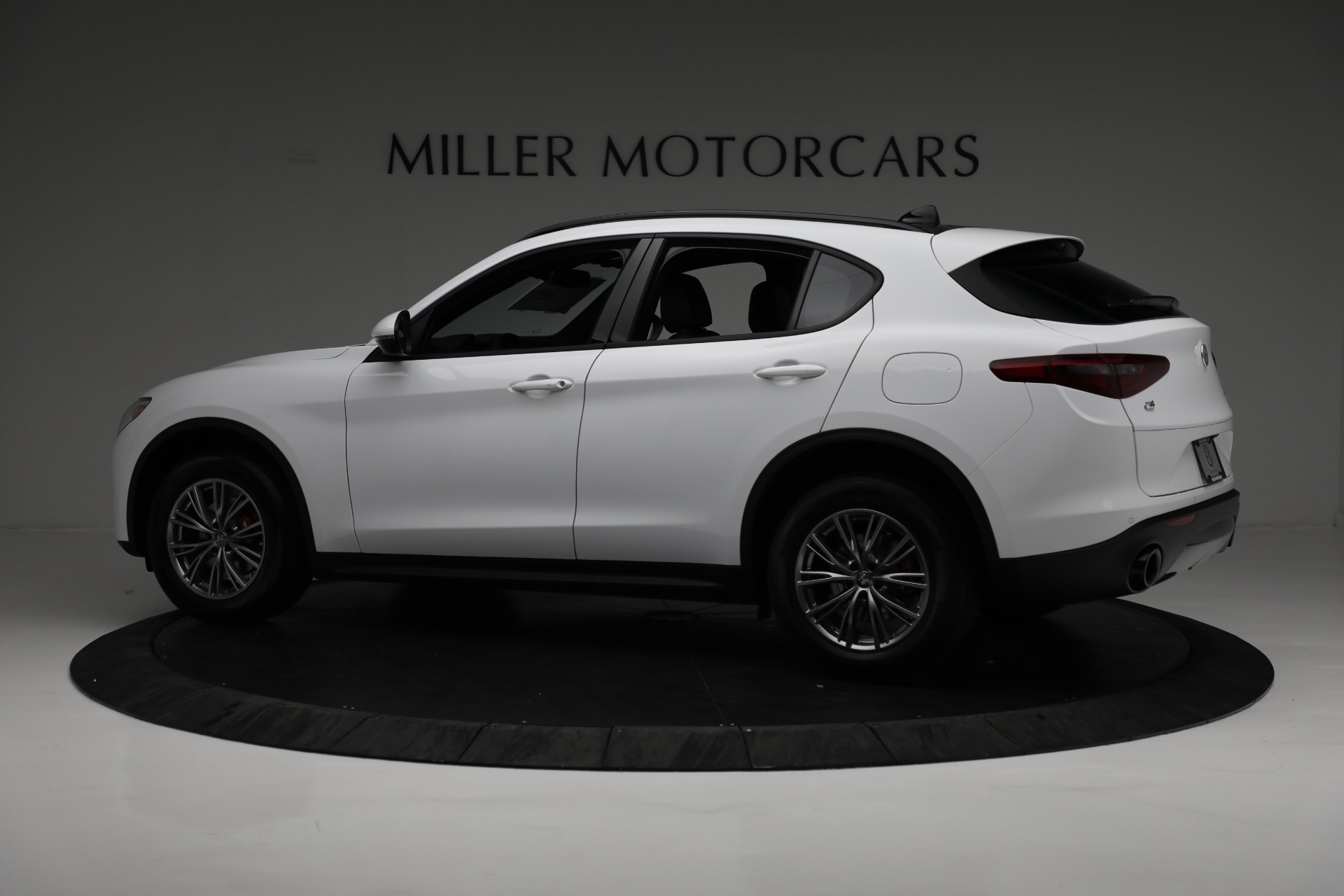New 2022 Alfa Romeo Stelvio Sprint | St. Petersburg, FL