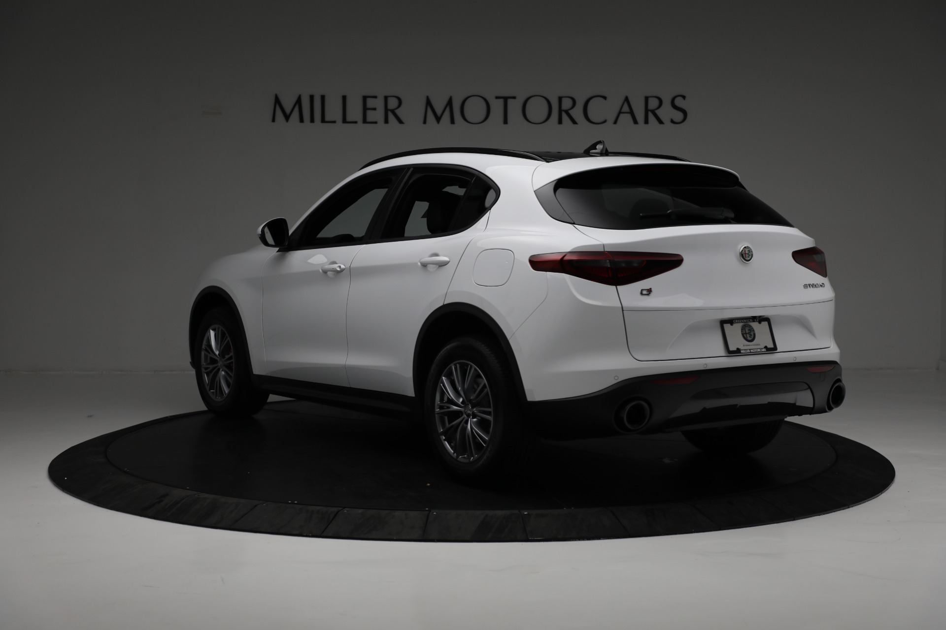 New 2022 Alfa Romeo Stelvio Sprint | St. Petersburg, FL