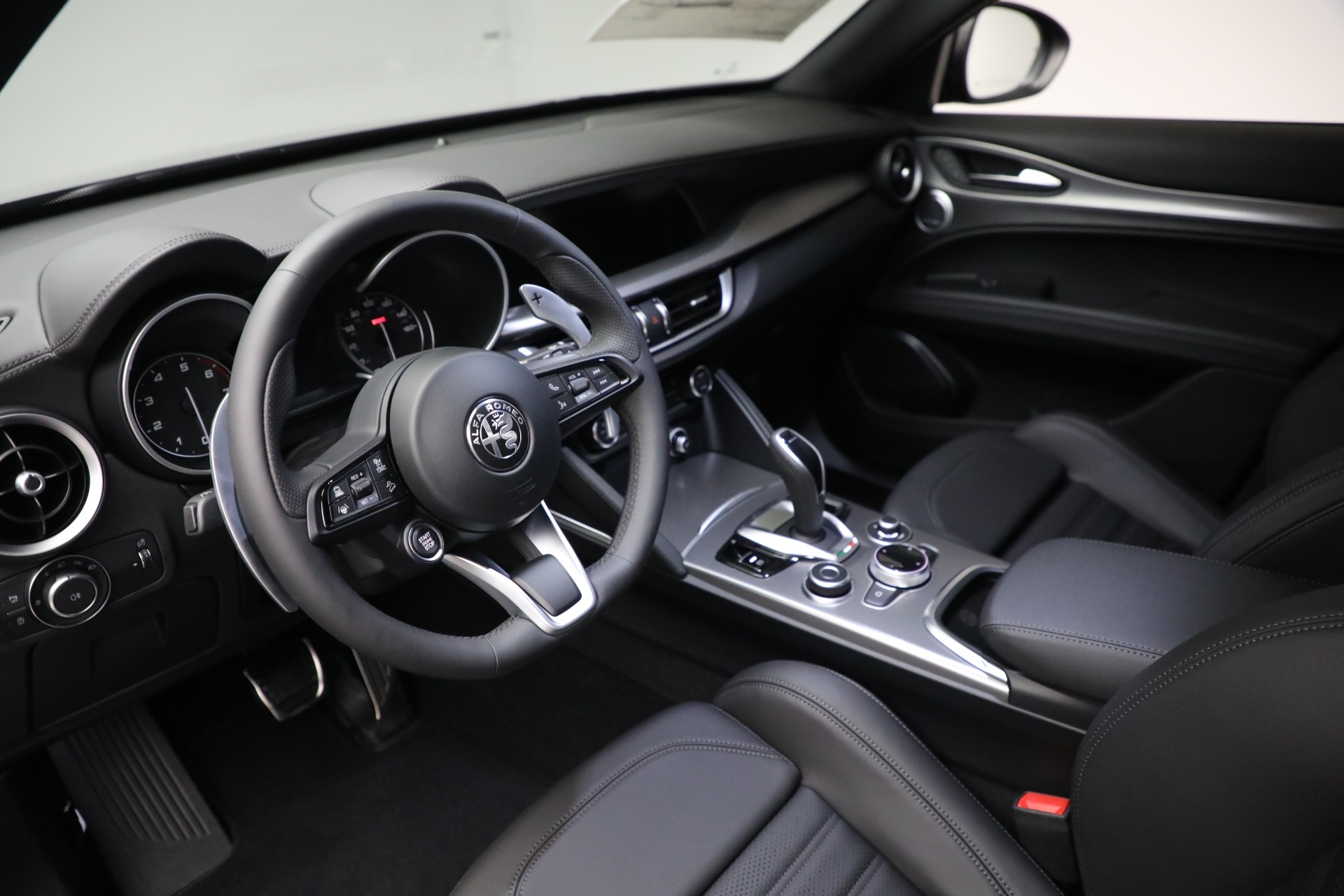 New 2022 Alfa Romeo Stelvio Veloce | St. Petersburg, FL