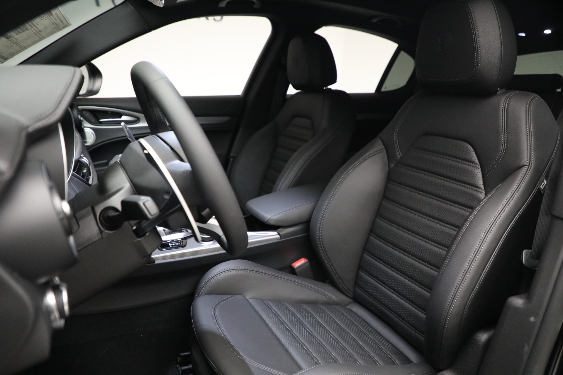 New 2022 Alfa Romeo Stelvio Veloce | St. Petersburg, FL