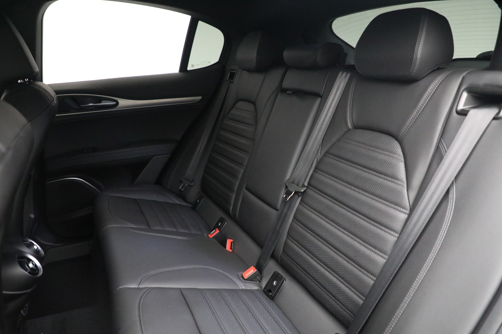 New 2022 Alfa Romeo Stelvio Veloce | St. Petersburg, FL