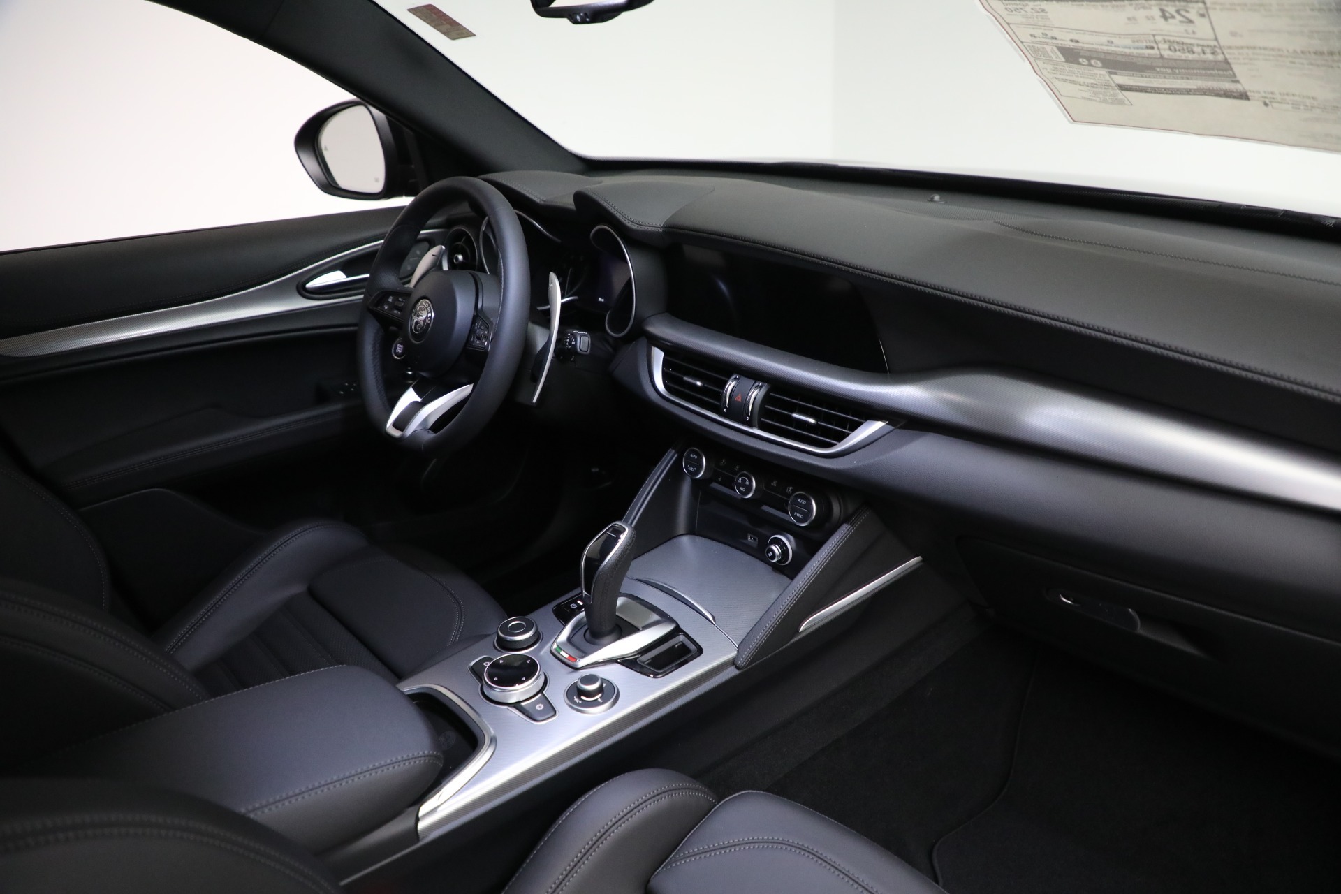 New 2022 Alfa Romeo Stelvio Veloce | St. Petersburg, FL