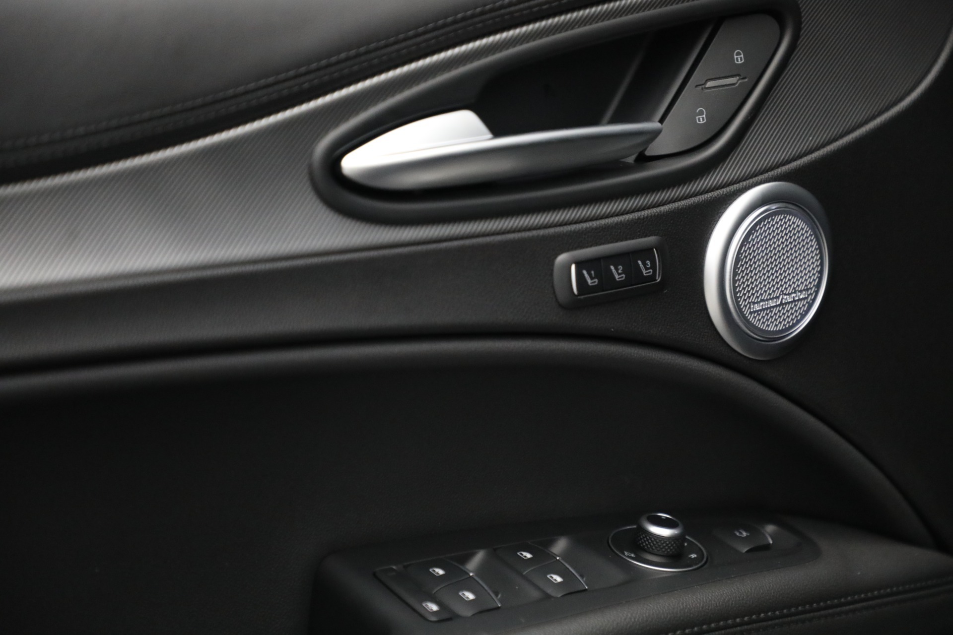 New 2022 Alfa Romeo Stelvio Veloce | St. Petersburg, FL