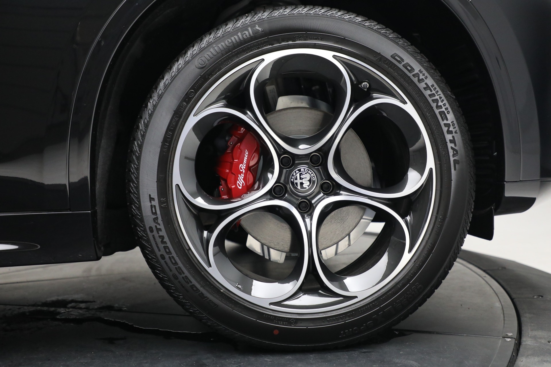 New 2022 Alfa Romeo Stelvio Veloce | St. Petersburg, FL