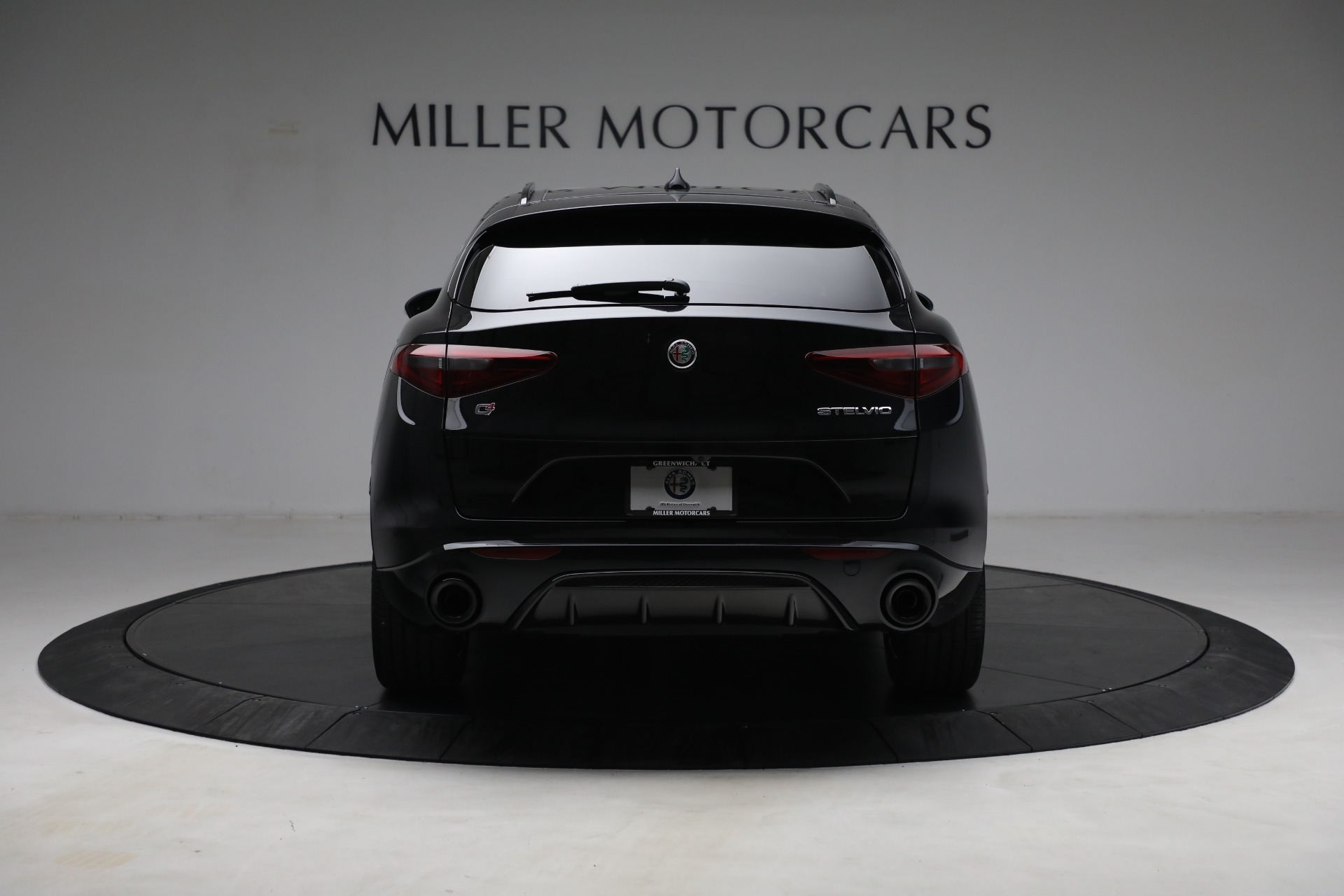 New 2022 Alfa Romeo Stelvio Veloce | St. Petersburg, FL