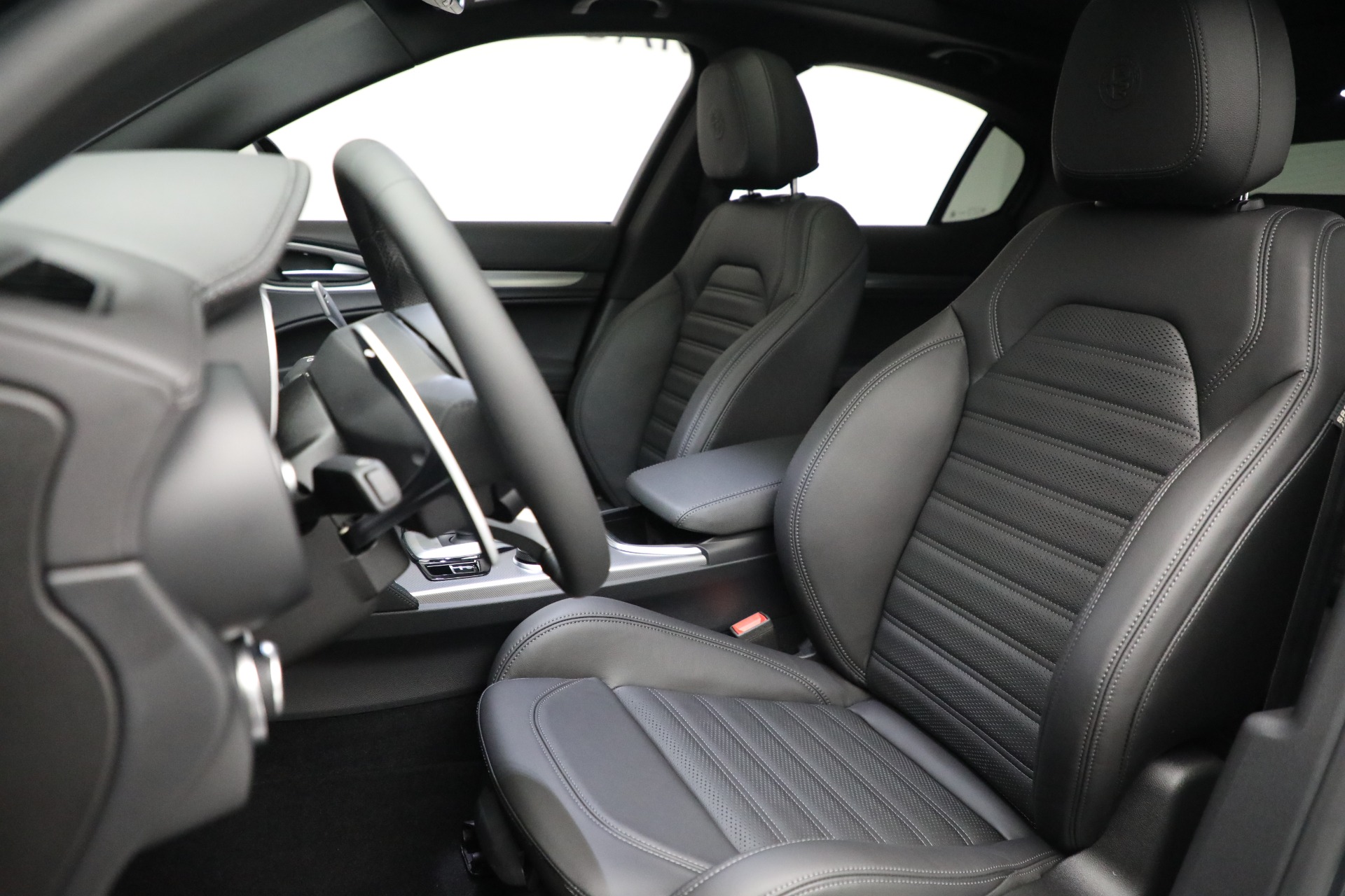 New 2022 Alfa Romeo Stelvio | St. Petersburg, FL