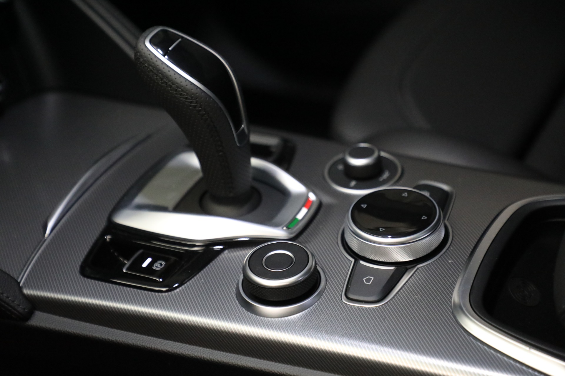 New 2022 Alfa Romeo Stelvio | St. Petersburg, FL