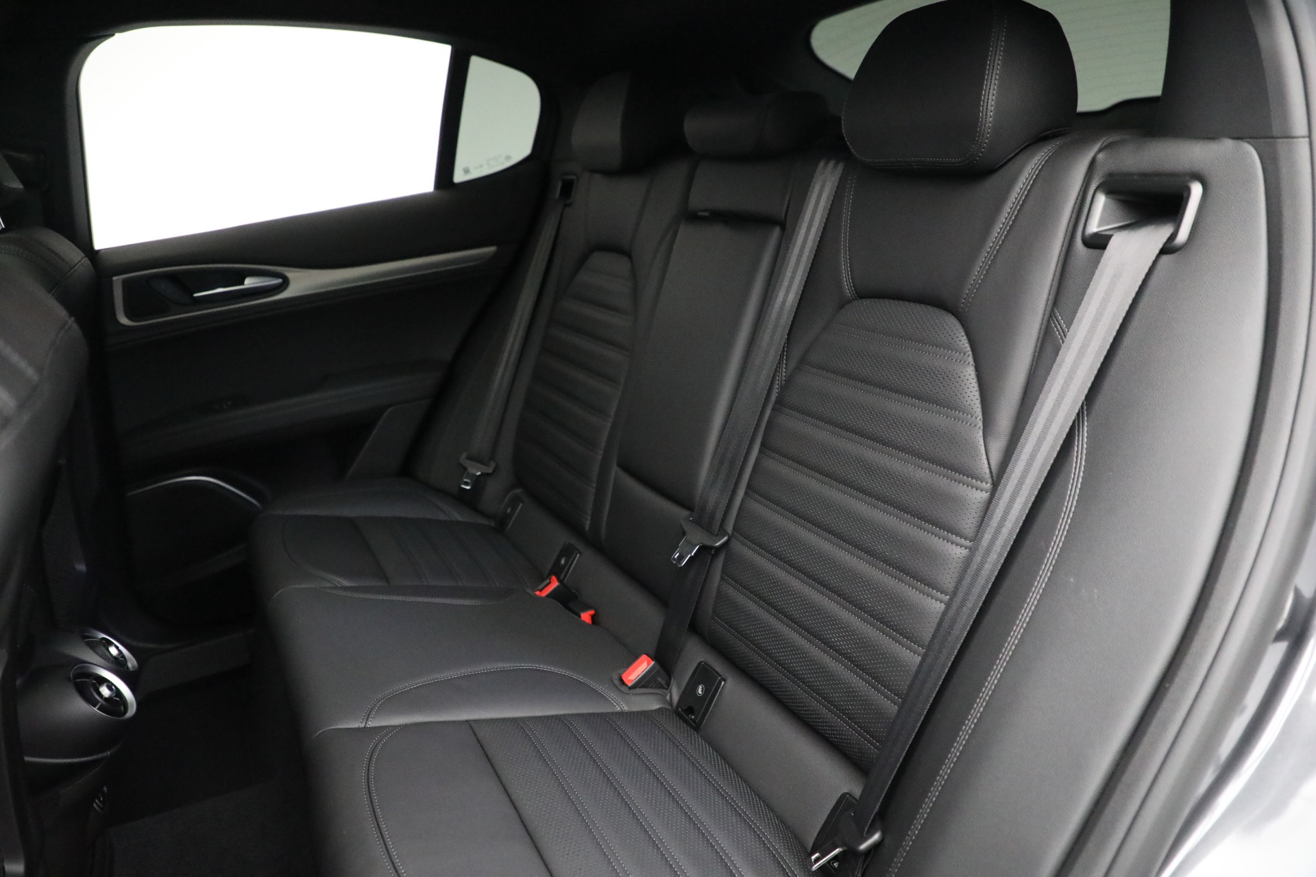 New 2022 Alfa Romeo Stelvio | St. Petersburg, FL