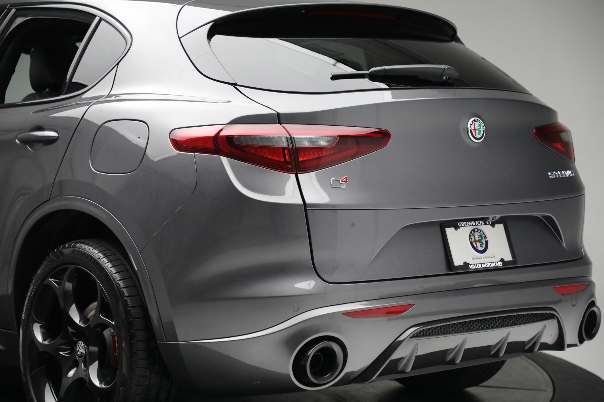 New 2022 Alfa Romeo Stelvio | St. Petersburg, FL
