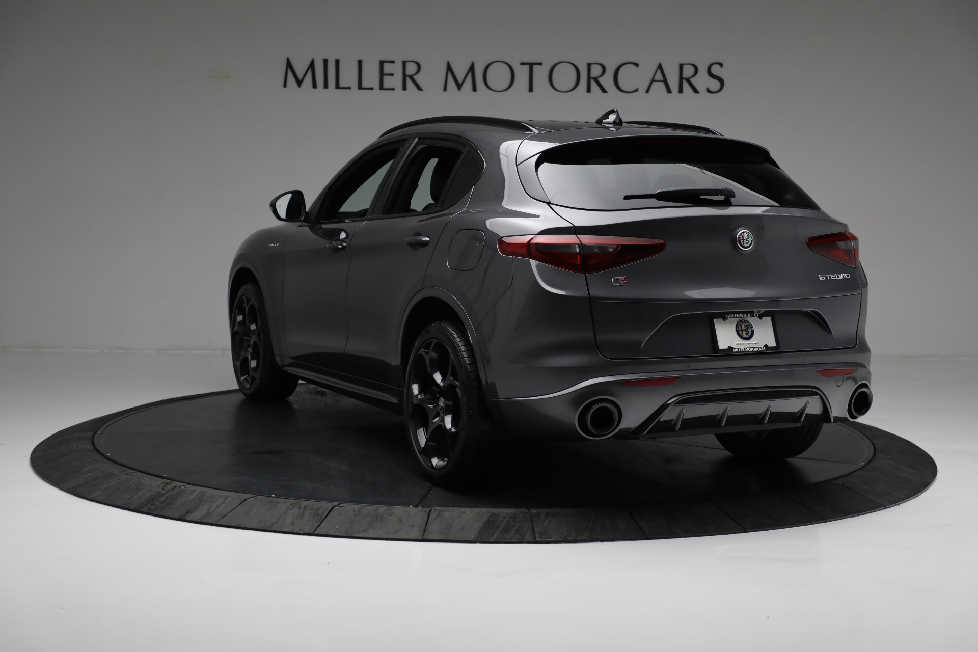 New 2022 Alfa Romeo Stelvio | St. Petersburg, FL