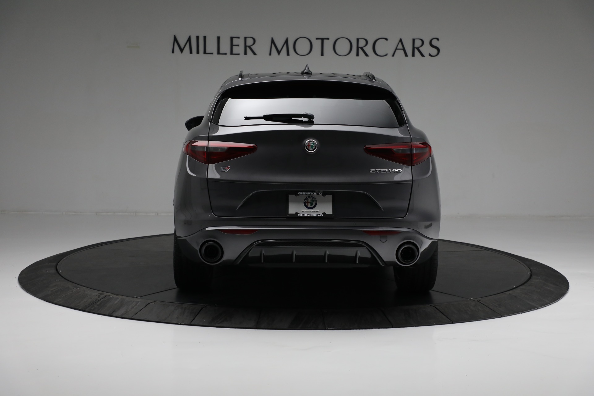 New 2022 Alfa Romeo Stelvio | St. Petersburg, FL