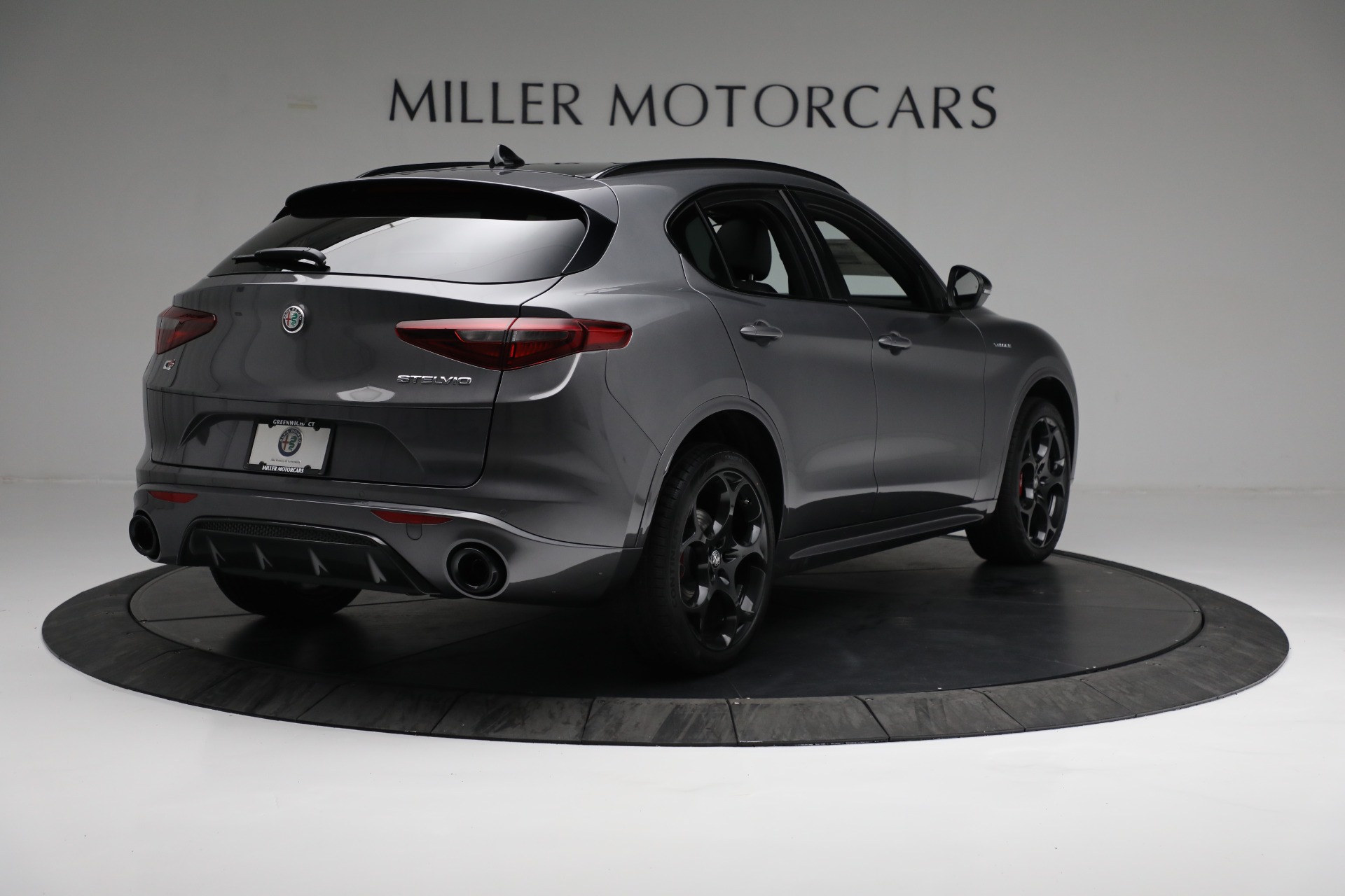 New 2022 Alfa Romeo Stelvio | St. Petersburg, FL