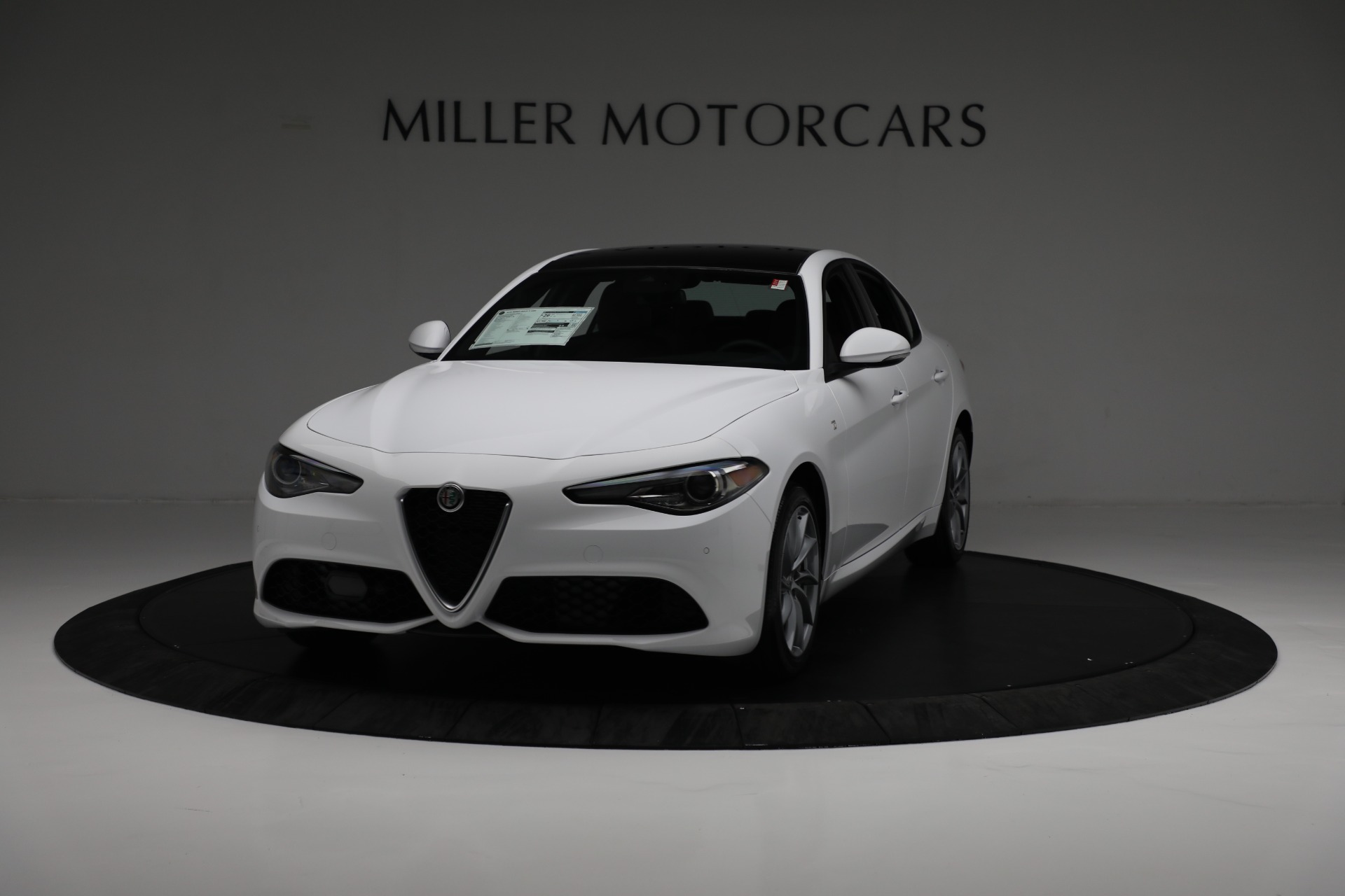 New 2022 Alfa Romeo Giulia Ti | St. Petersburg, FL