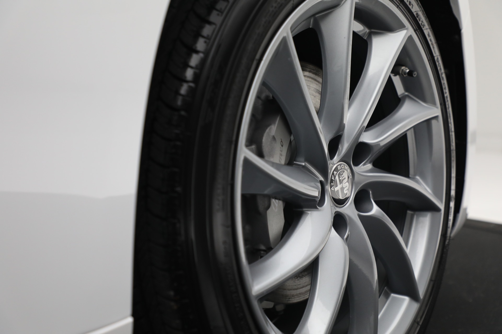 New 2022 Alfa Romeo Giulia Ti | St. Petersburg, FL