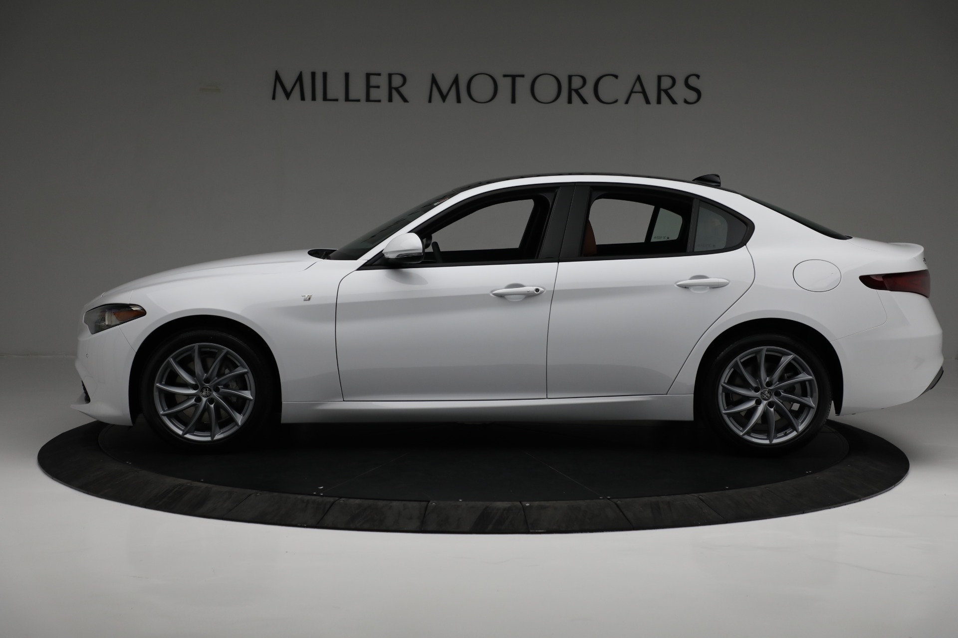 New 2022 Alfa Romeo Giulia Ti | St. Petersburg, FL