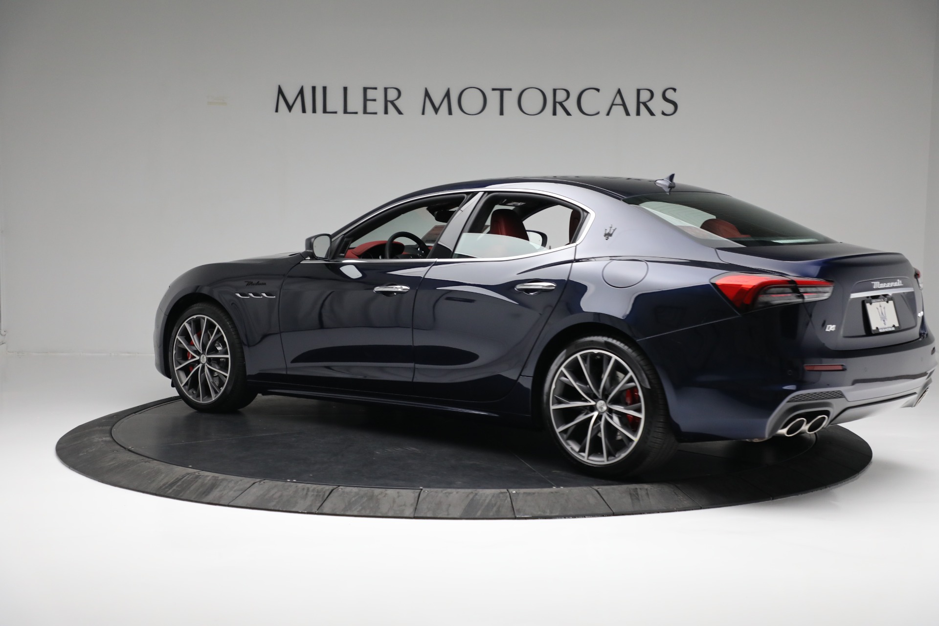 New 2022 Maserati Ghibli Modena Q4 | St. Petersburg, FL