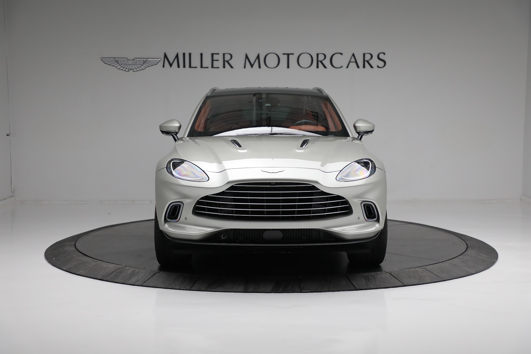 Used 2021 Aston Martin DBX | St. Petersburg, FL