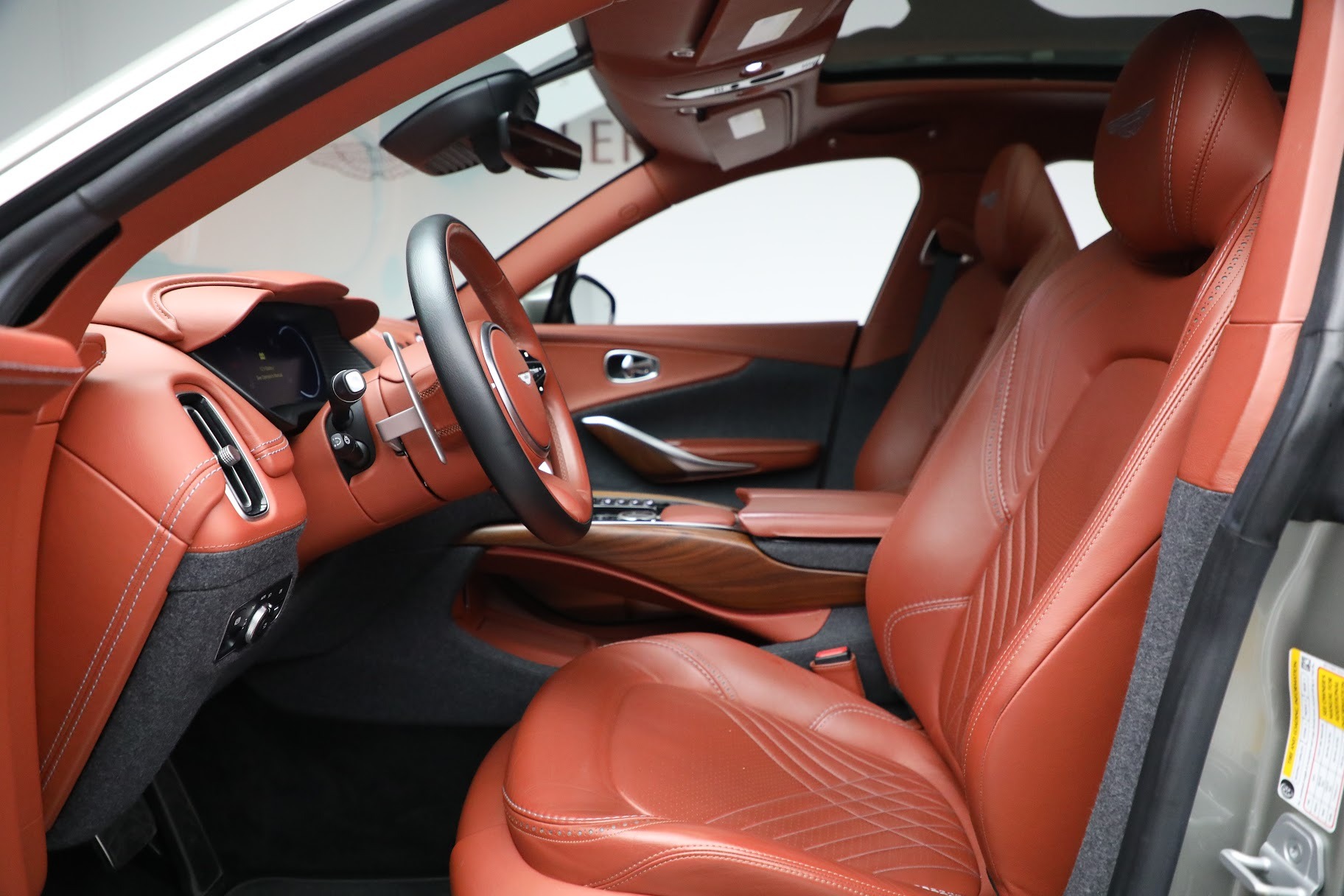 Used 2021 Aston Martin DBX | St. Petersburg, FL