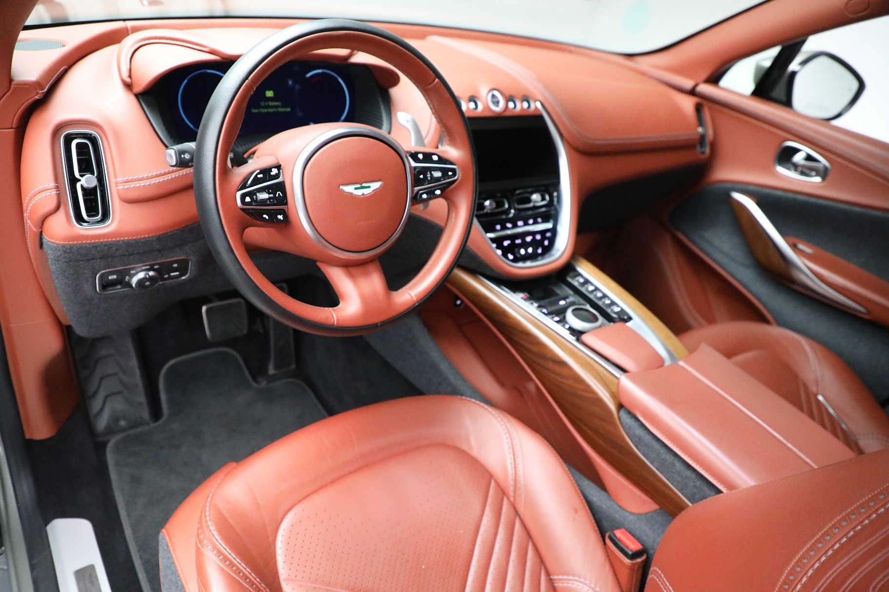 Used 2021 Aston Martin DBX | St. Petersburg, FL