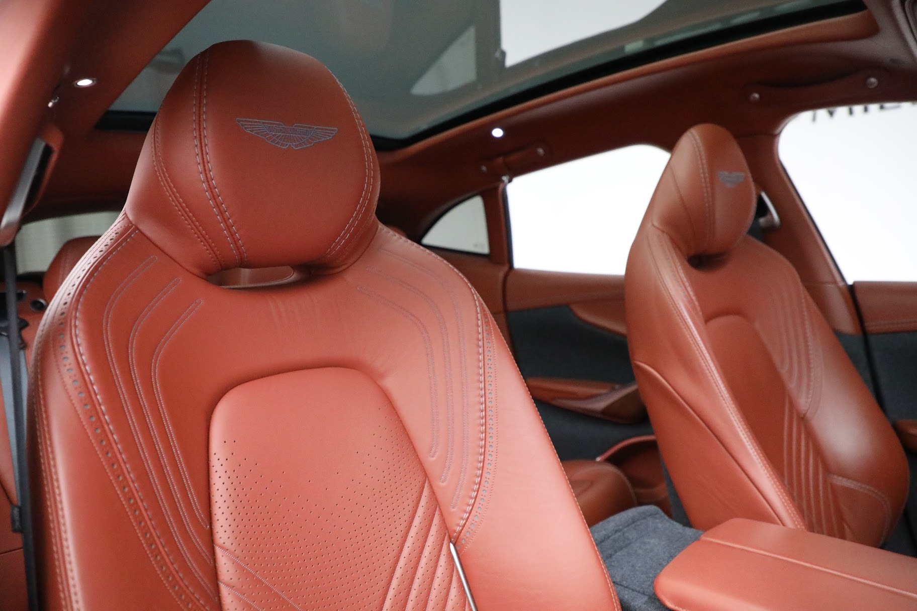 Used 2021 Aston Martin DBX | St. Petersburg, FL