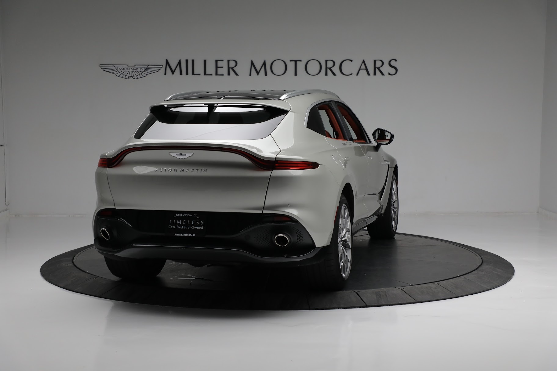 Used 2021 Aston Martin DBX | St. Petersburg, FL