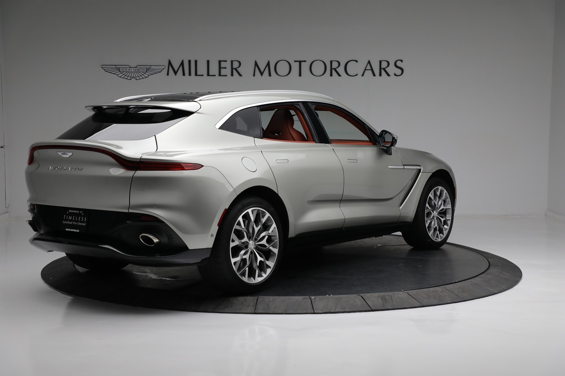 Used 2021 Aston Martin DBX | St. Petersburg, FL