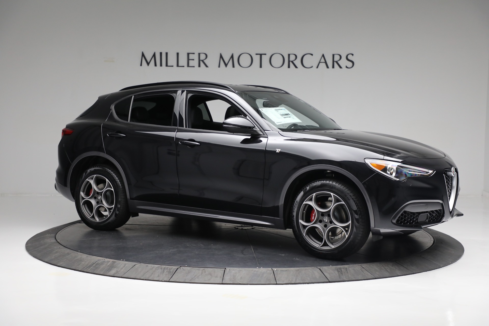 New 2022 Alfa Romeo Stelvio Ti | St. Petersburg, FL