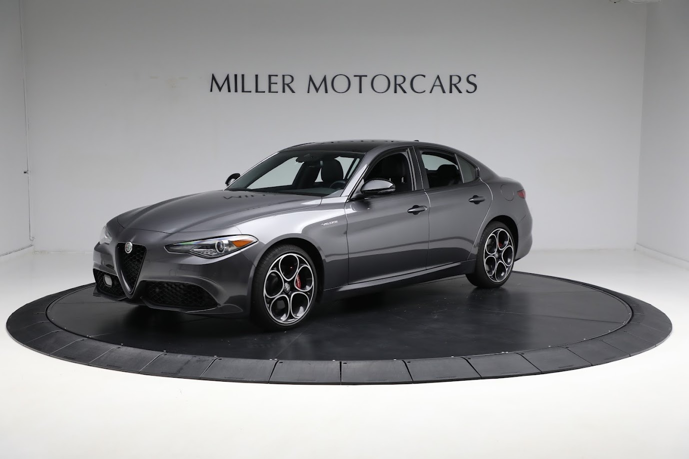 New 2022 Alfa Romeo Giulia Veloce | St. Petersburg, FL