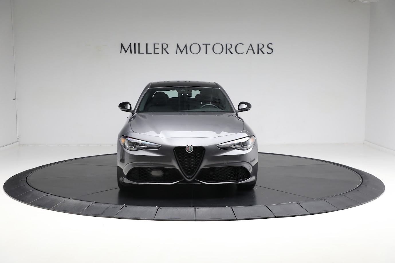 New 2022 Alfa Romeo Giulia Veloce | St. Petersburg, FL