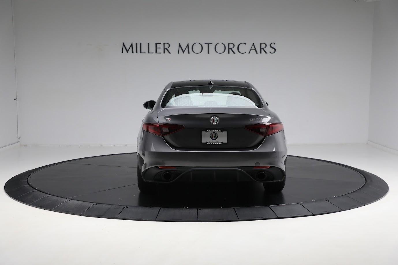 New 2022 Alfa Romeo Giulia Veloce | St. Petersburg, FL