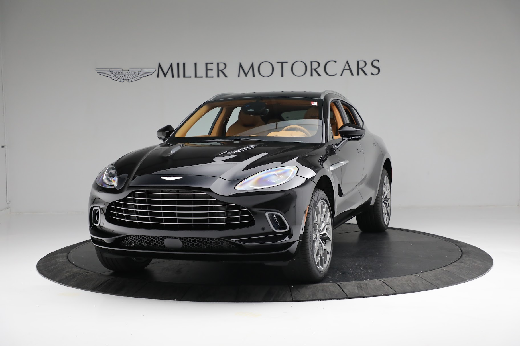 Used 2022 Aston Martin DBX | St. Petersburg, FL