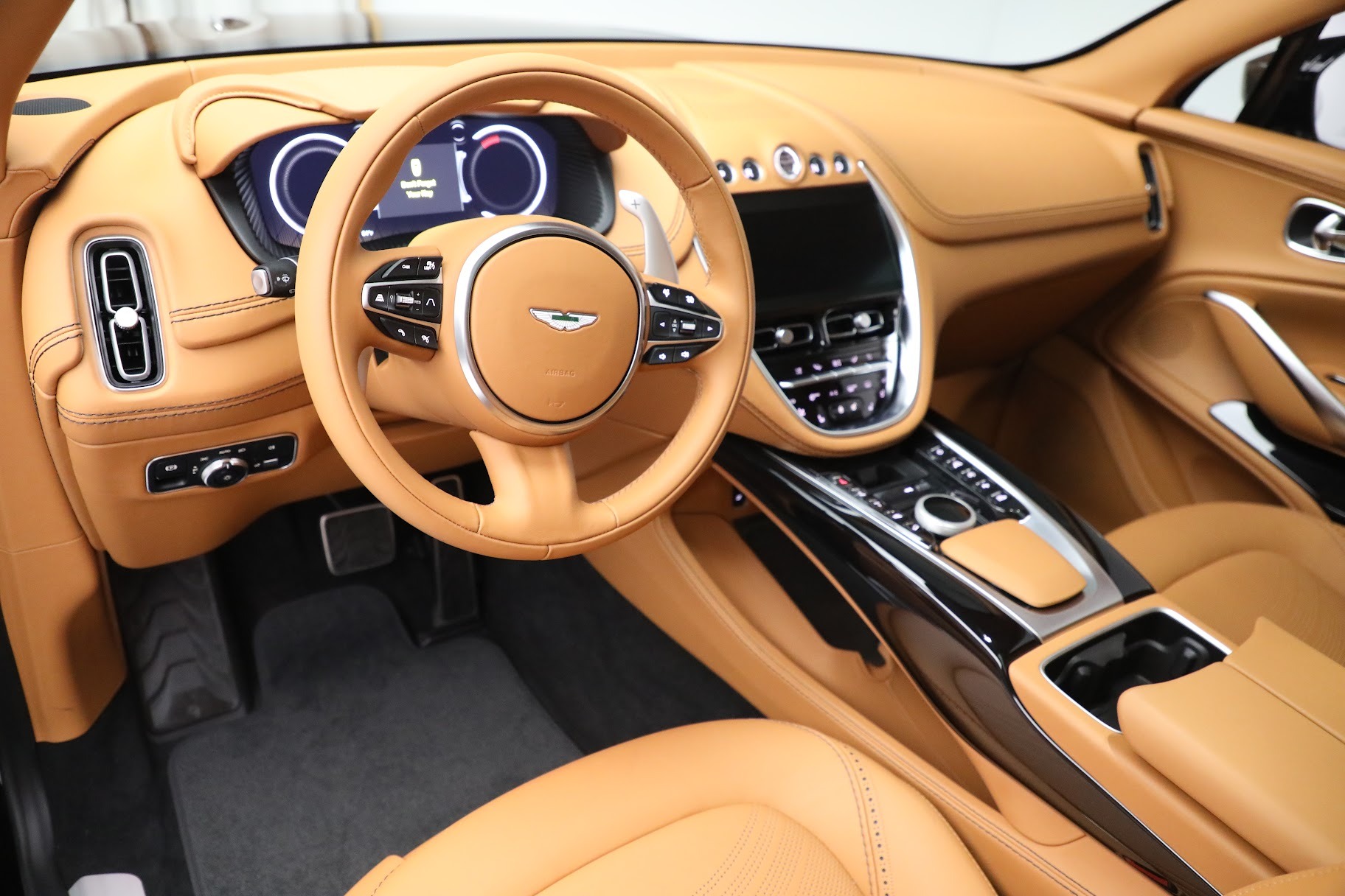 Used 2022 Aston Martin DBX | St. Petersburg, FL