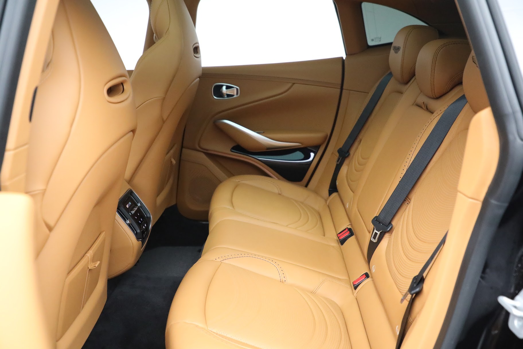 Used 2022 Aston Martin DBX | St. Petersburg, FL