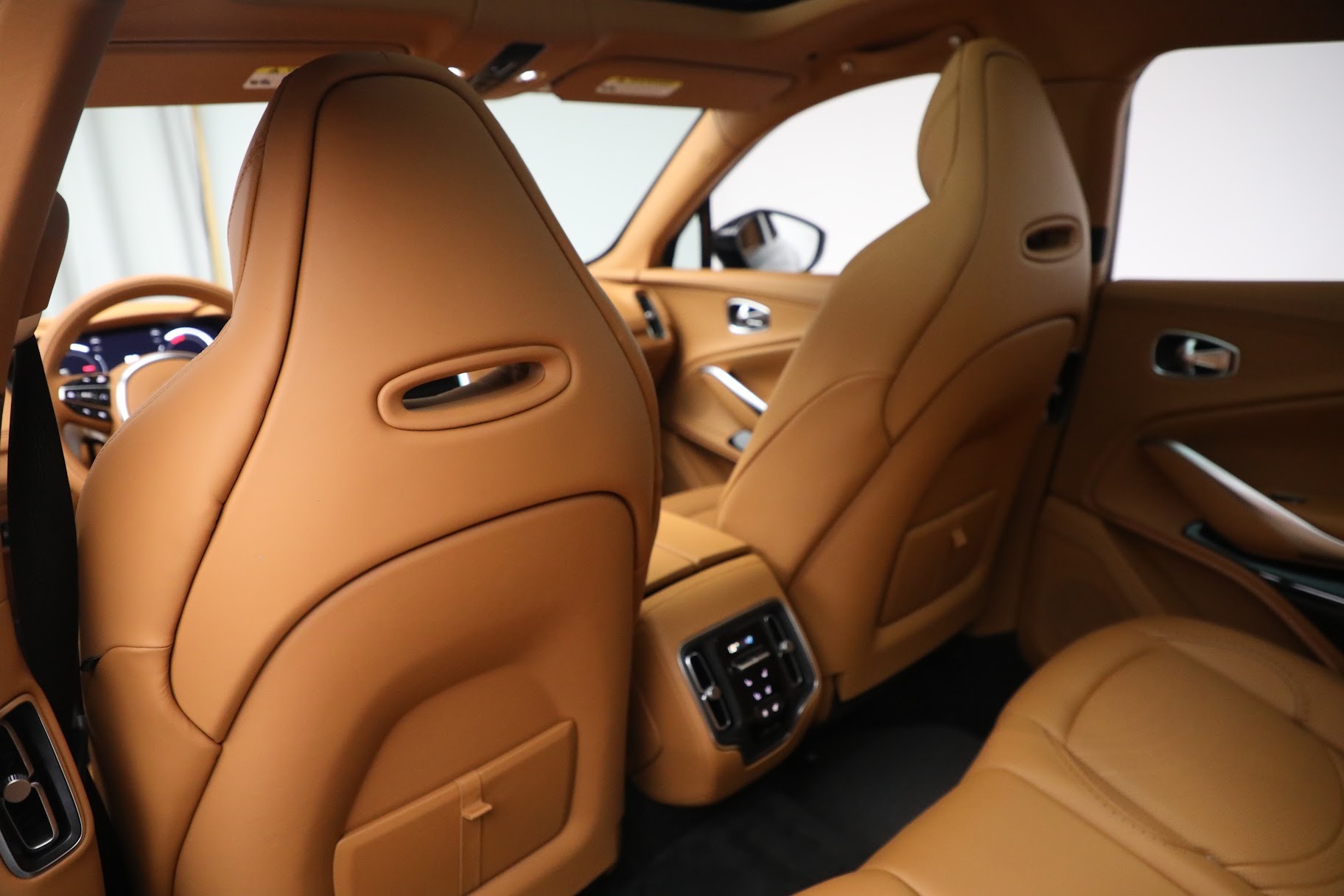Used 2022 Aston Martin DBX | St. Petersburg, FL