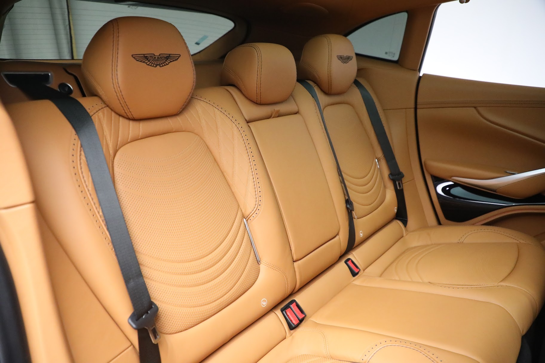 Used 2022 Aston Martin DBX | St. Petersburg, FL