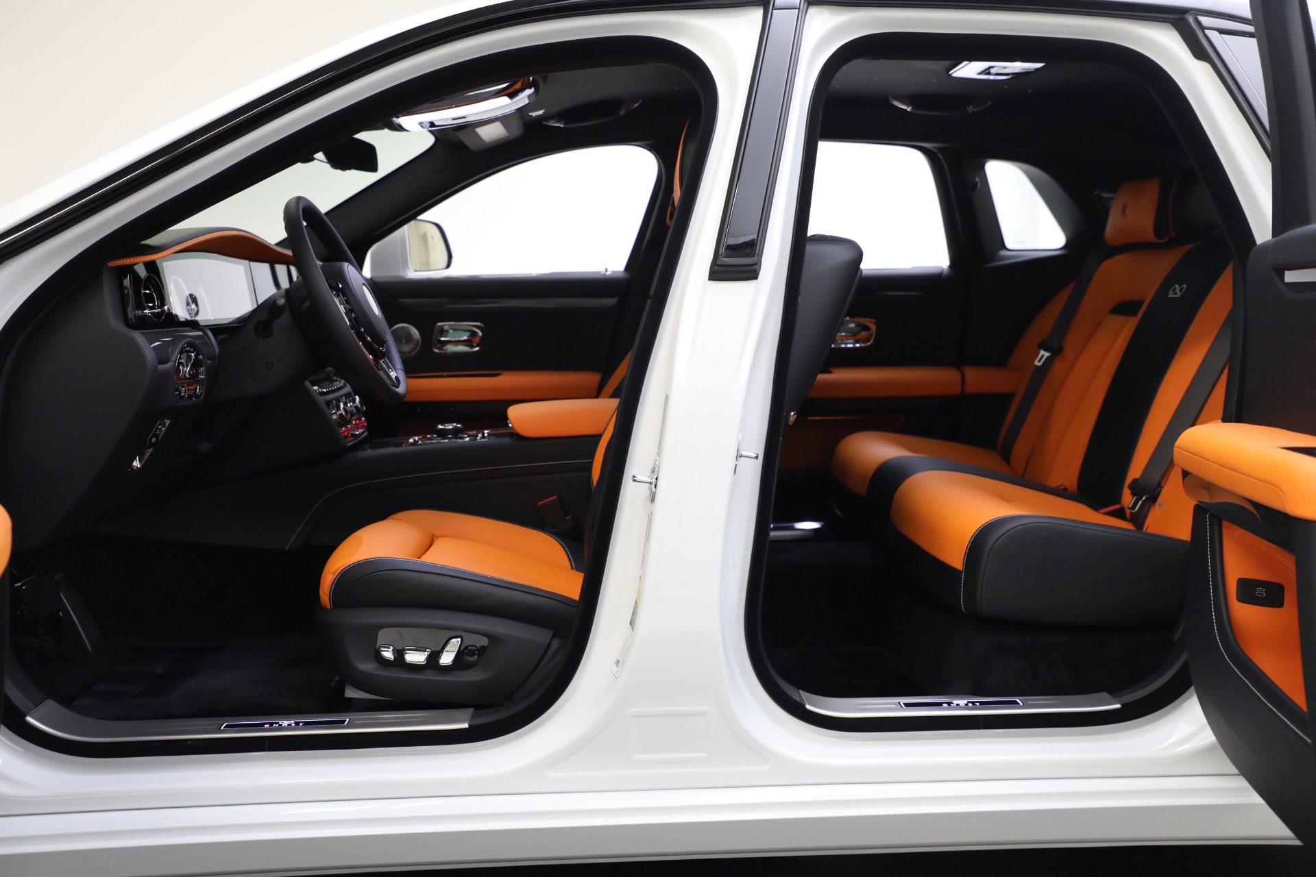 New 2022 Rolls-Royce Ghost Black Badge | St. Petersburg, FL