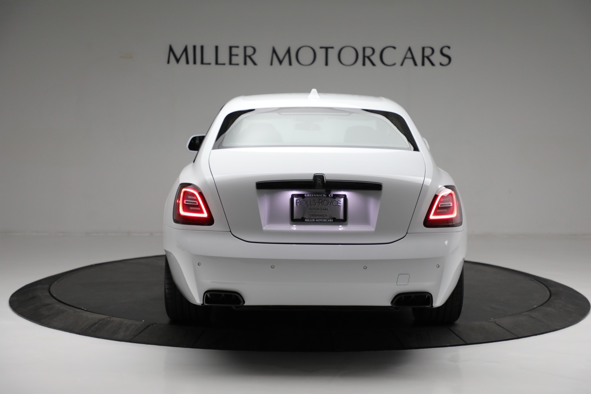 New 2022 Rolls-Royce Ghost Black Badge | St. Petersburg, FL