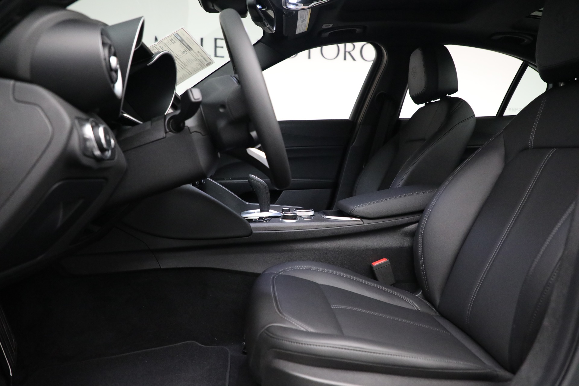 New 2022 Alfa Romeo Giulia Ti | St. Petersburg, FL