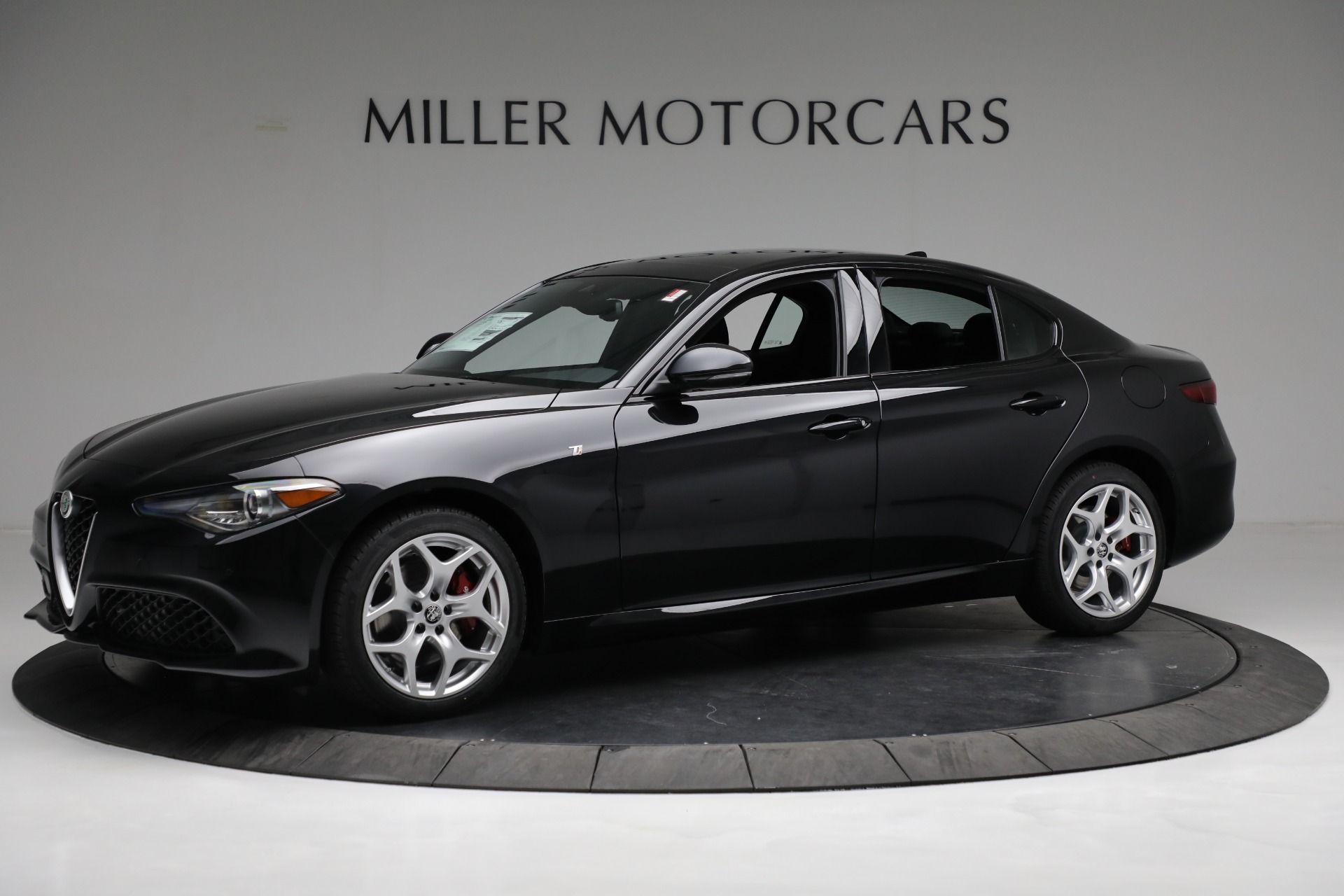 New 2022 Alfa Romeo Giulia Ti | St. Petersburg, FL