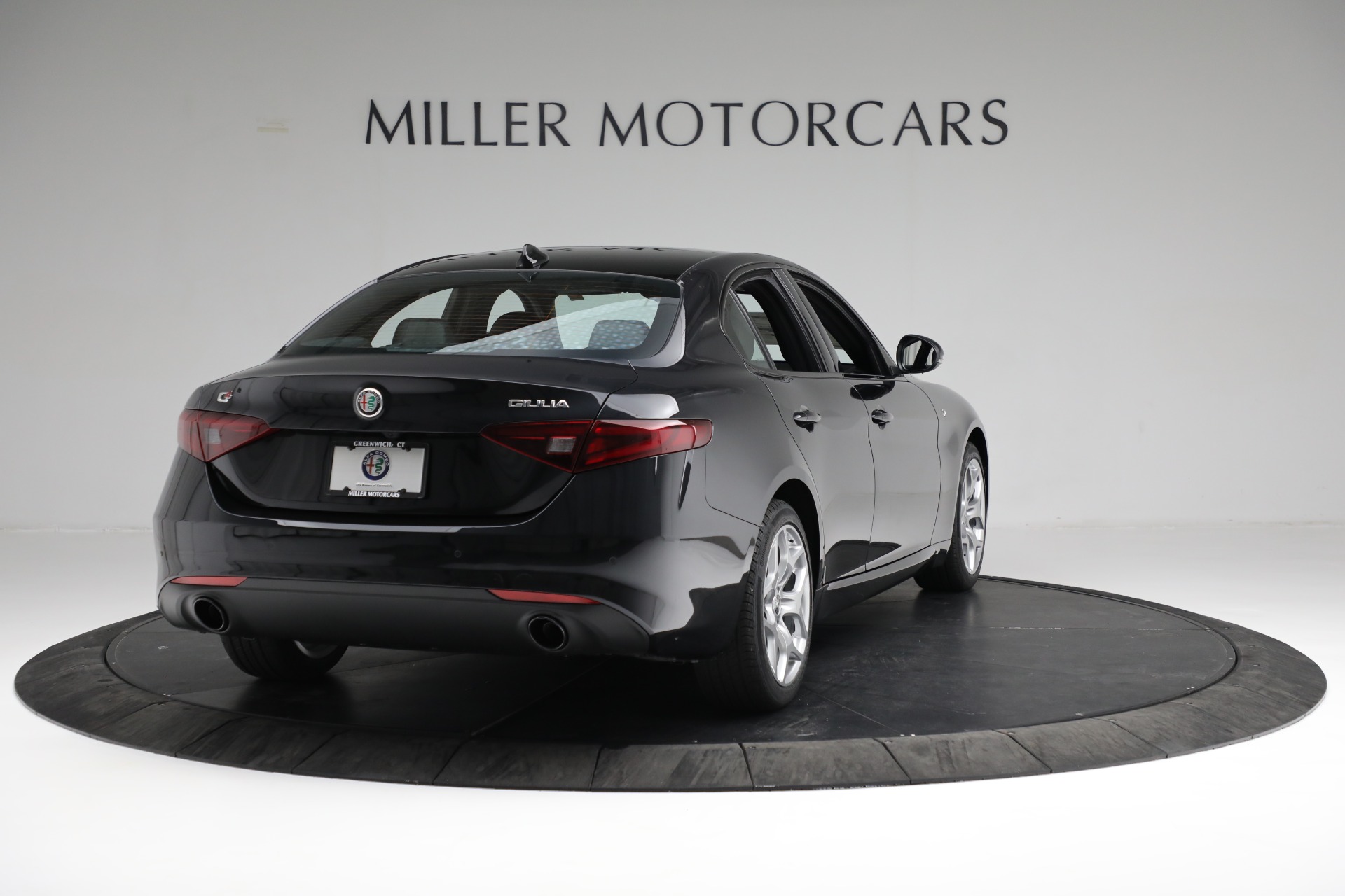 New 2022 Alfa Romeo Giulia Ti | St. Petersburg, FL