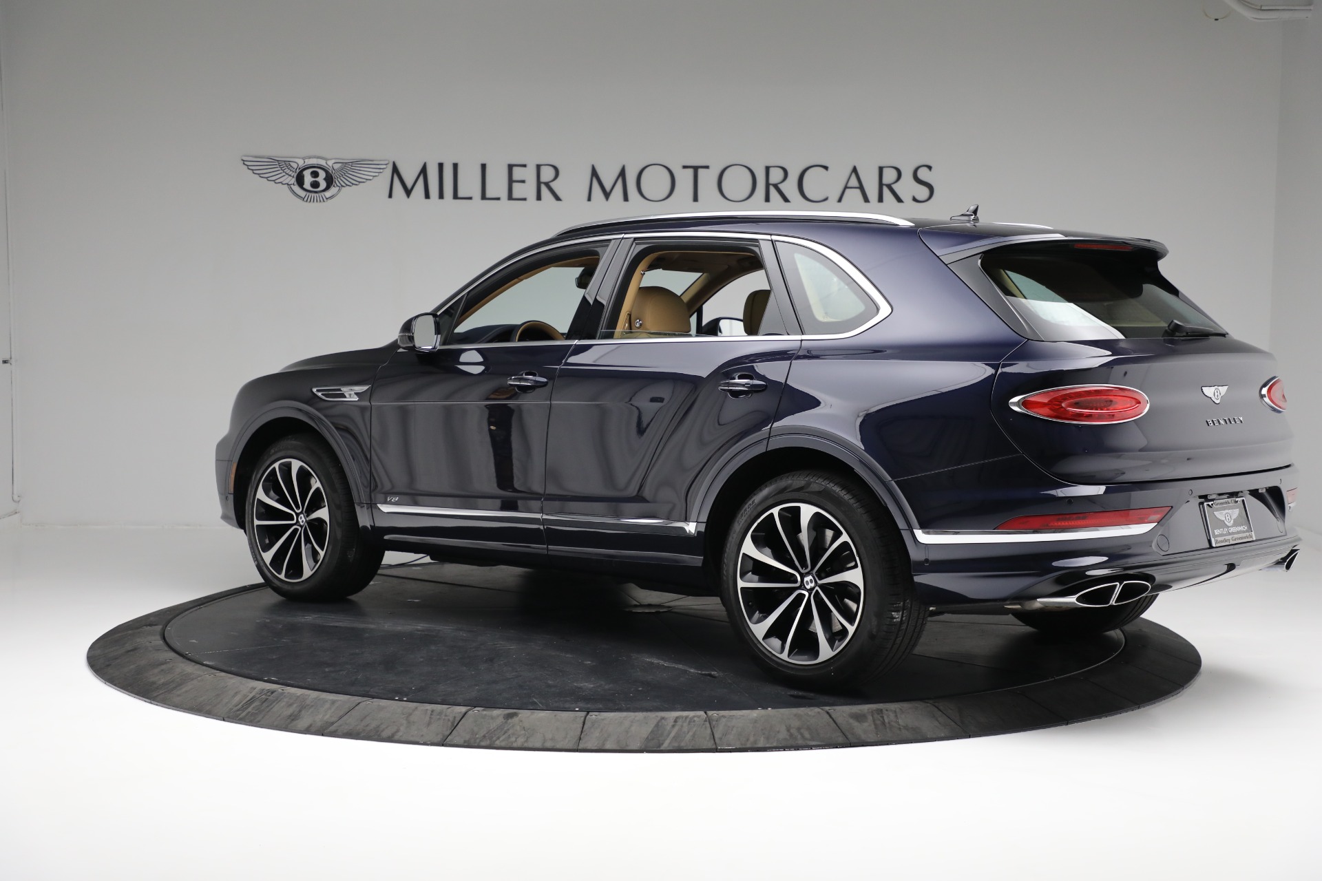 Used 2021 Bentley Bentayga V8 | St. Petersburg, FL