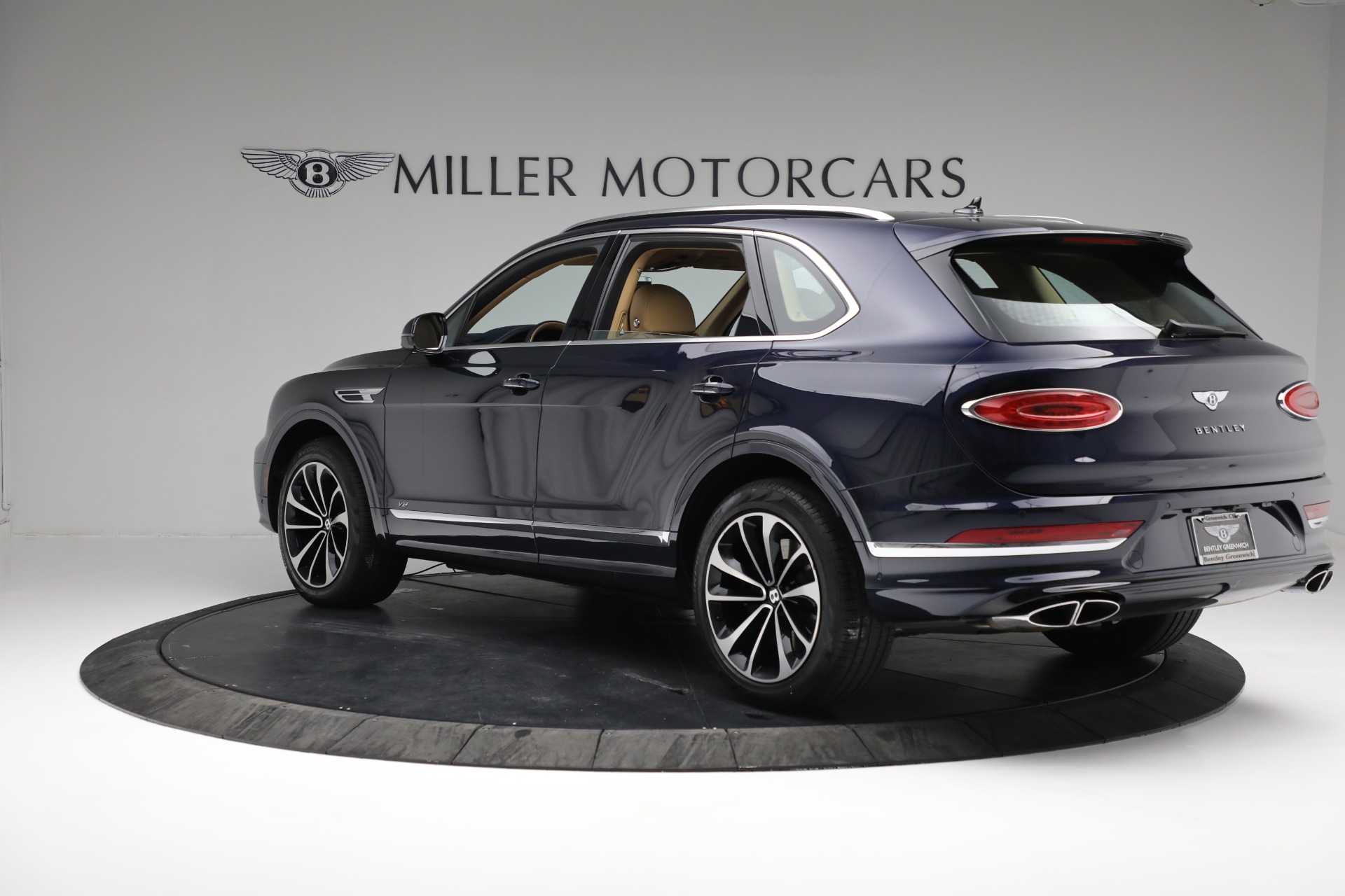 Used 2021 Bentley Bentayga V8 | St. Petersburg, FL