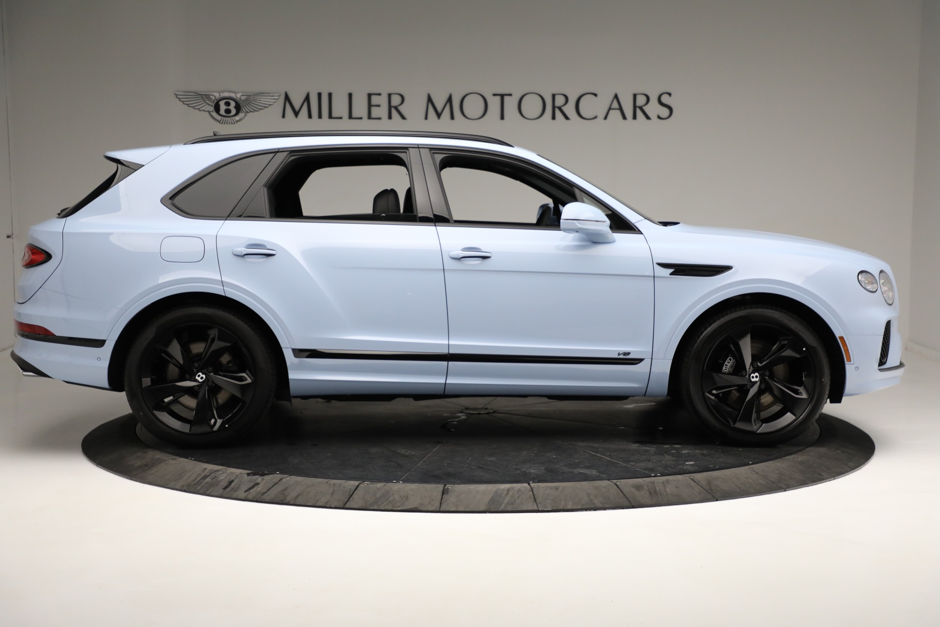 Used 2022 Bentley Bentayga V8 | St. Petersburg, FL