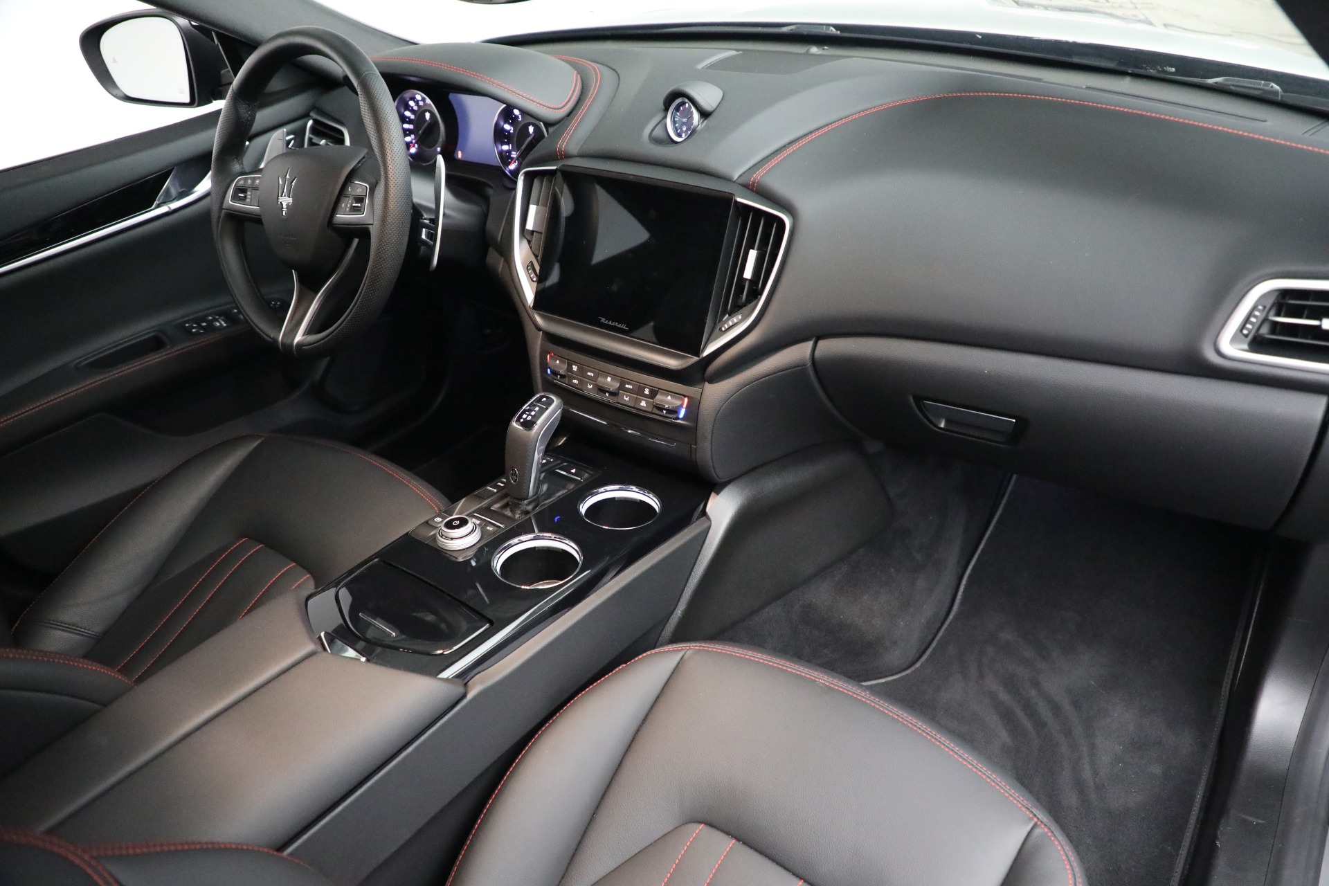 New 2022 Maserati Ghibli Modena Q4 | St. Petersburg, FL
