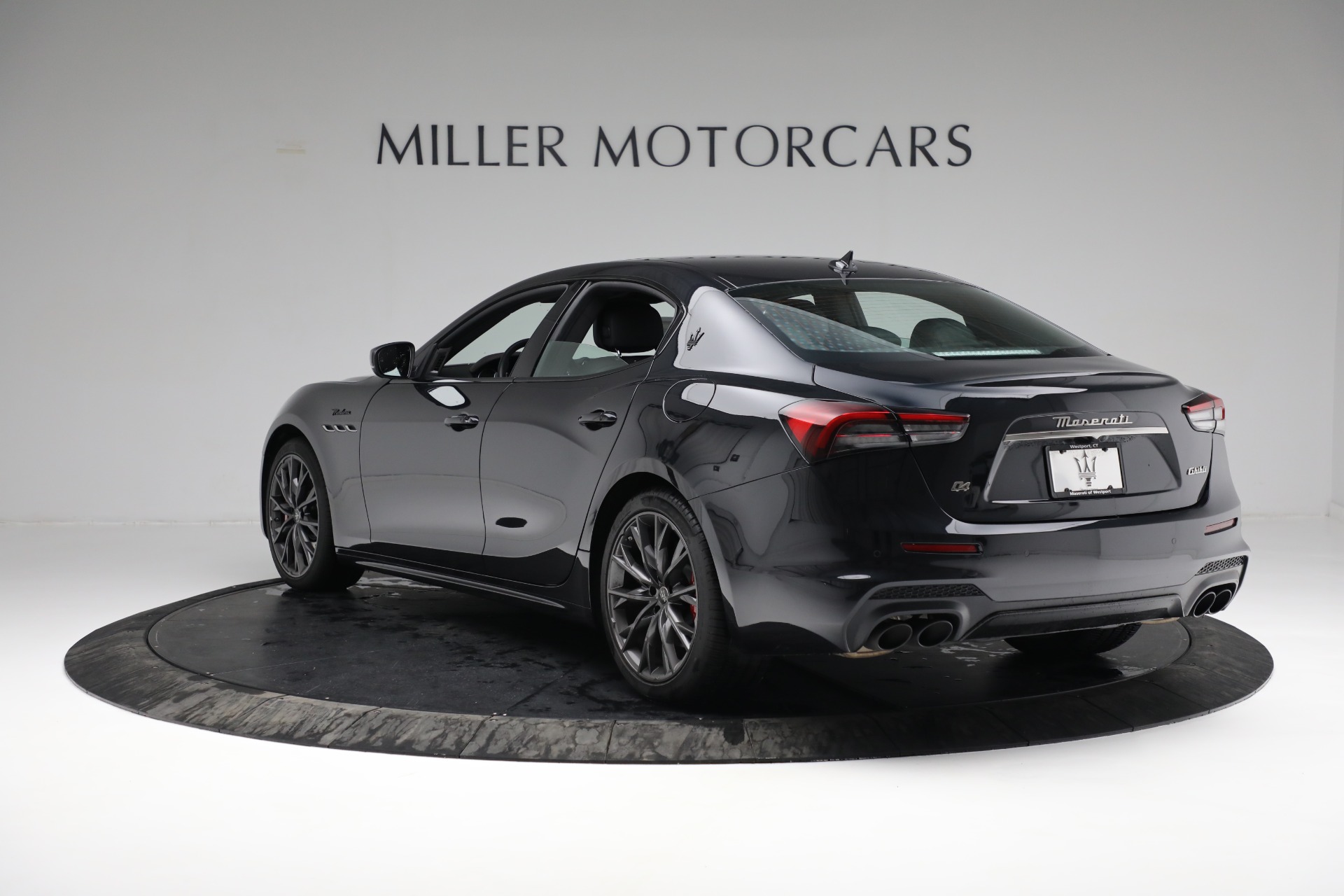 New 2022 Maserati Ghibli Modena Q4 | St. Petersburg, FL
