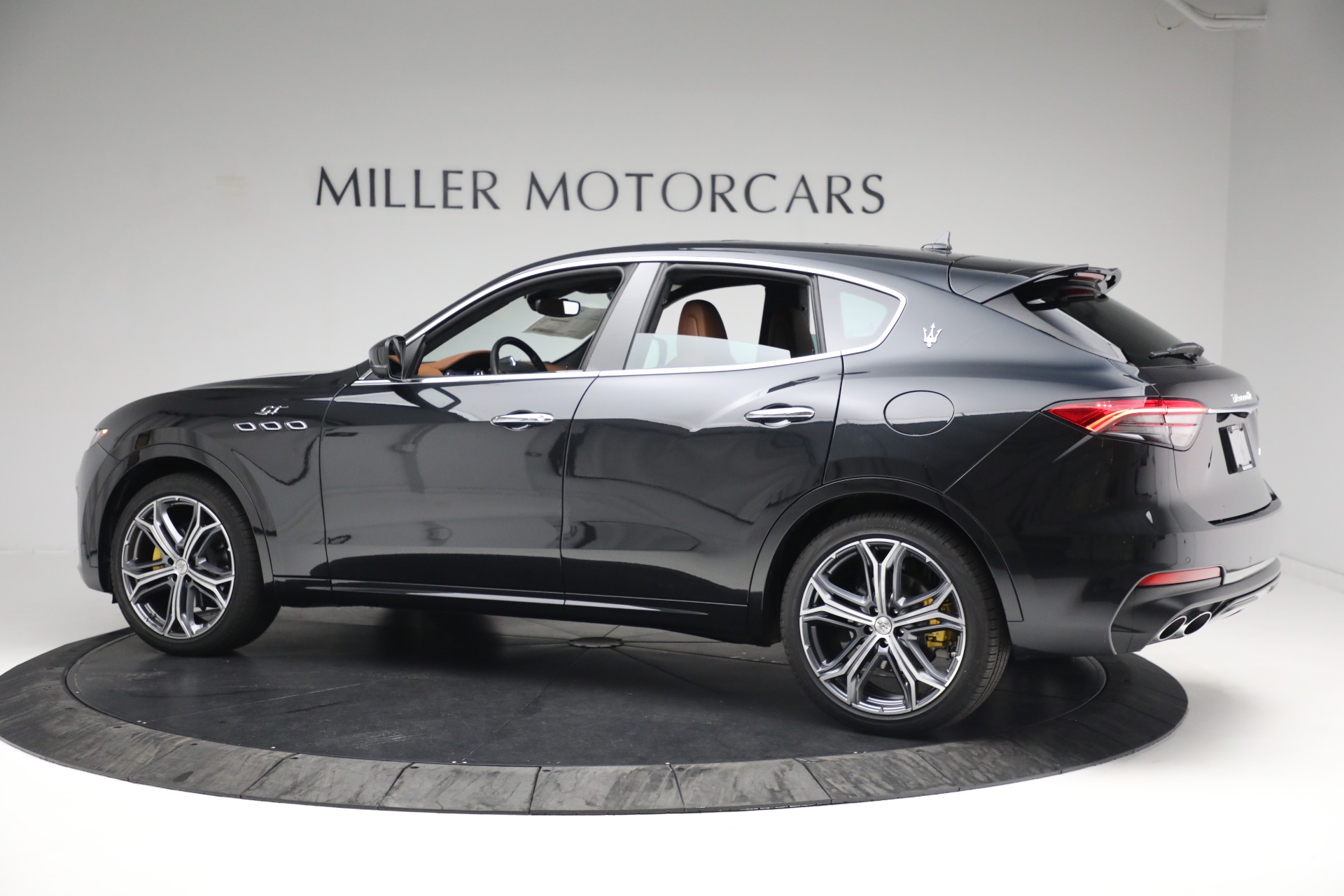 New 2022 Maserati Levante GT | St. Petersburg, FL