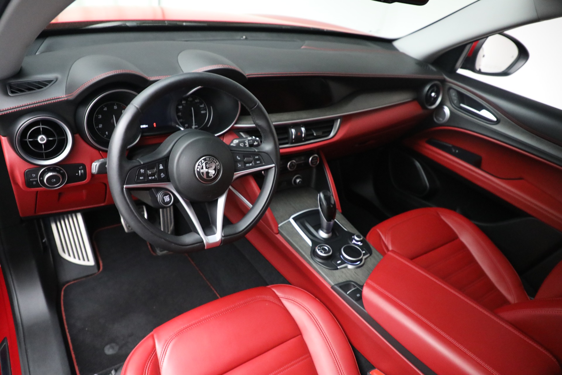 Used 2019 Alfa Romeo Stelvio Ti Lusso | St. Petersburg, FL